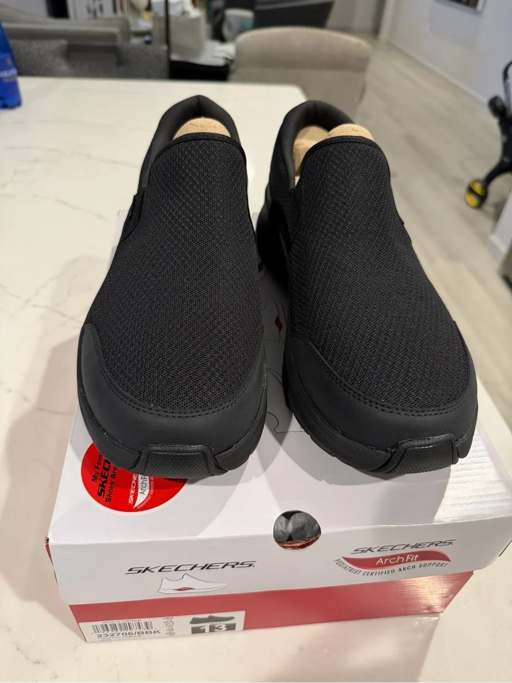 Skechers Black Slip-On Arch Fit 2.0- Vallo Loafers- NWT